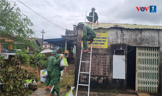 Quảng Trị: Các trường chủ động cho học sinh nghỉ học, sơ tán dân tránh bão và lũ (19/9/2024)