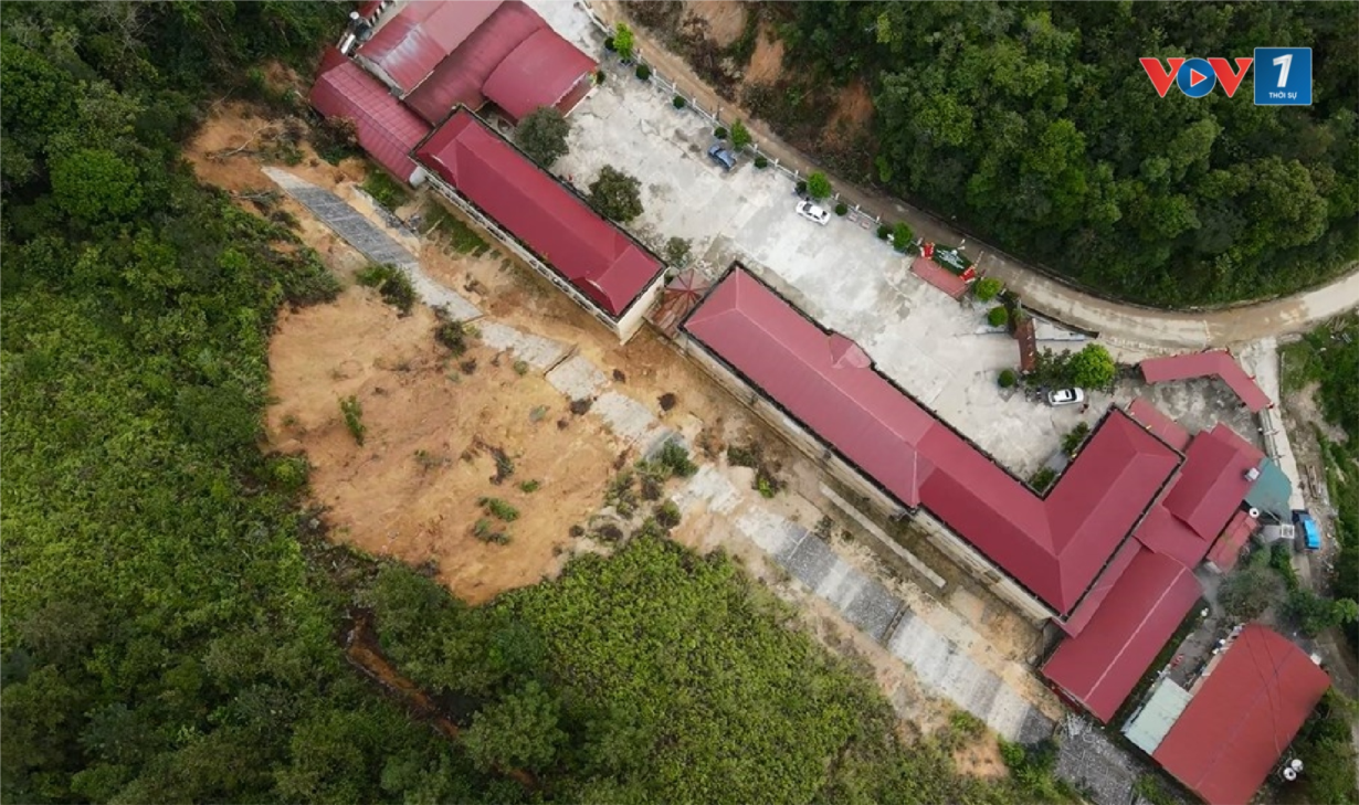 Lào Cai chuyển học sinh từ trường học có nguy cơ sạt lở cao về  nơi an toàn (21/9/2024)