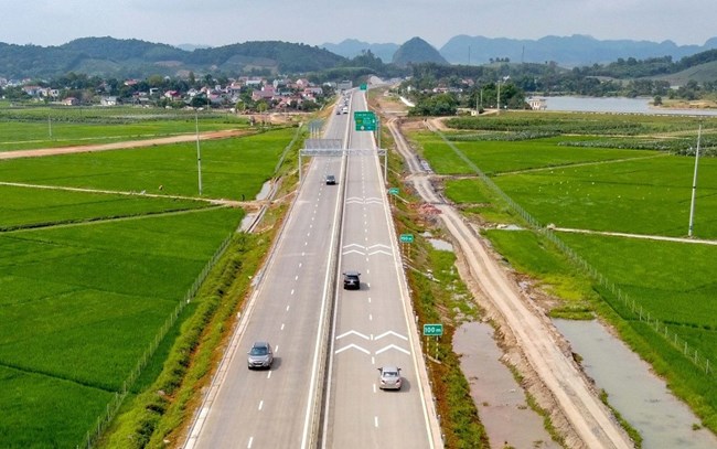 Đổi mới cơ chế, chính sách thu hút nhà đầu tư vào hạ tầng giao thông (05/09/2024)