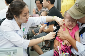 THỜI SỰ 12H TRƯA 24/9/2024:  Hà Nội triển khai chiến dịch tiêm vaccine sởi cho trẻ từ 1 đến 5 tuổi