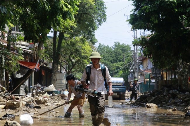 Yên Bái tập trung xử lý môi trường, phòng chống dịch bệnh sau lũ (16/9/2024)