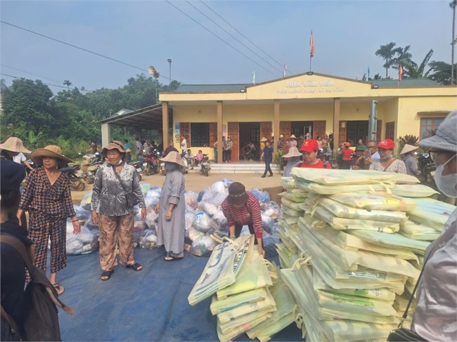  Tiền Giang: Đóng góp ủng hộ đồng bào bị ảnh hưởng bão số 3 hơn 18 tỷ đồng (27/9/20240