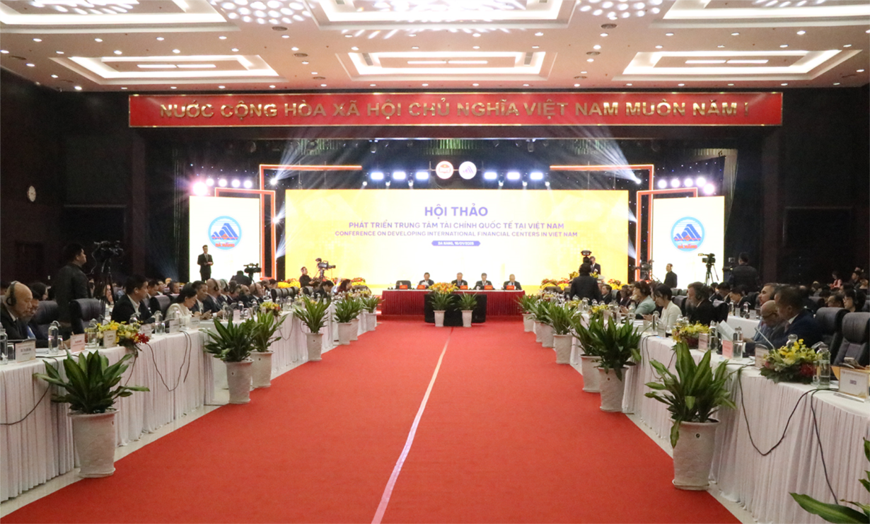 Việt Nam hội đủ điều kiện xây dựng, phát triển Trung tâm tài chính quốc tế (16/1/2025)