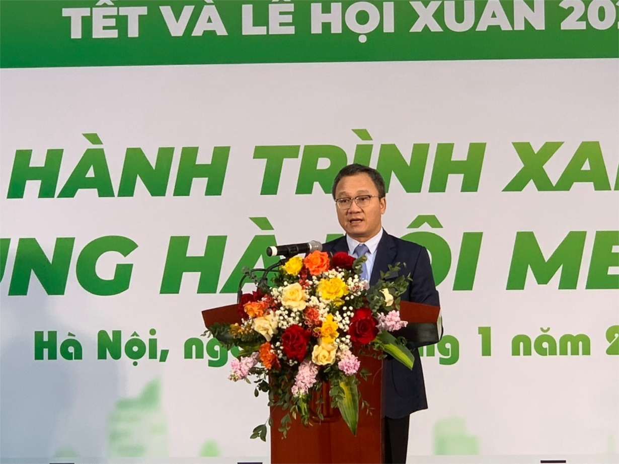 Tết Ất Tỵ với “Hành trình xanh cùng Hà Nội Metro”