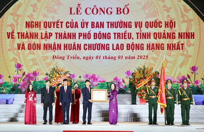 THỜI SỰ 6H SÁNG 2/1/2025: Lễ công bố Nghị quyết của Ủy ban Thường vụ Quốc hội về thành lập thành phố Đông Triều tỉnh Quảng Ninh và đón nhận Huân chương Lao động hạng Nhất.