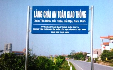 Biển đảo Việt Nam ngày 27/5/2015: Làng chài an toàn giao thông