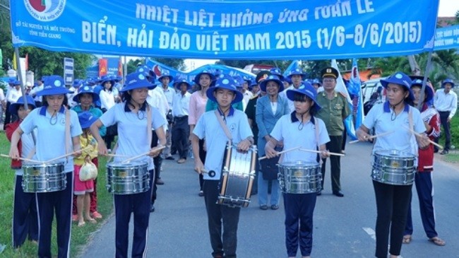 Thời sự trưa ngày 08/6/2015: Mít tinh kỷ niệm ngày Đại dương thế giới và tuần lễ Biển và Hải đảo Việt Nam năm 2015