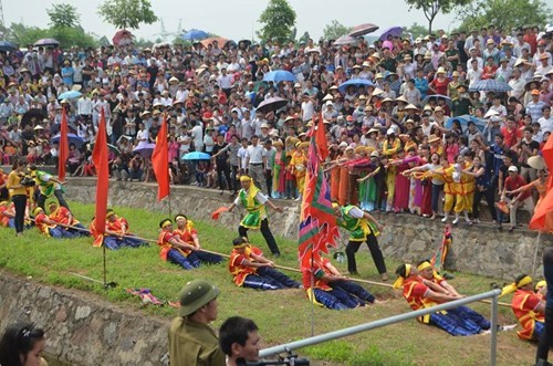 Trách nhiệm bảo tồn và phát huy giá trị di sản Nghi lễ và trò chơi kéo co ở Việt Nam. (12/12/2015)