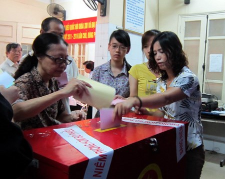 Luật Trưng cầu ý dân tạo điều kiện cho người dân quyền làm chủ đất nước. (05/01/2016)